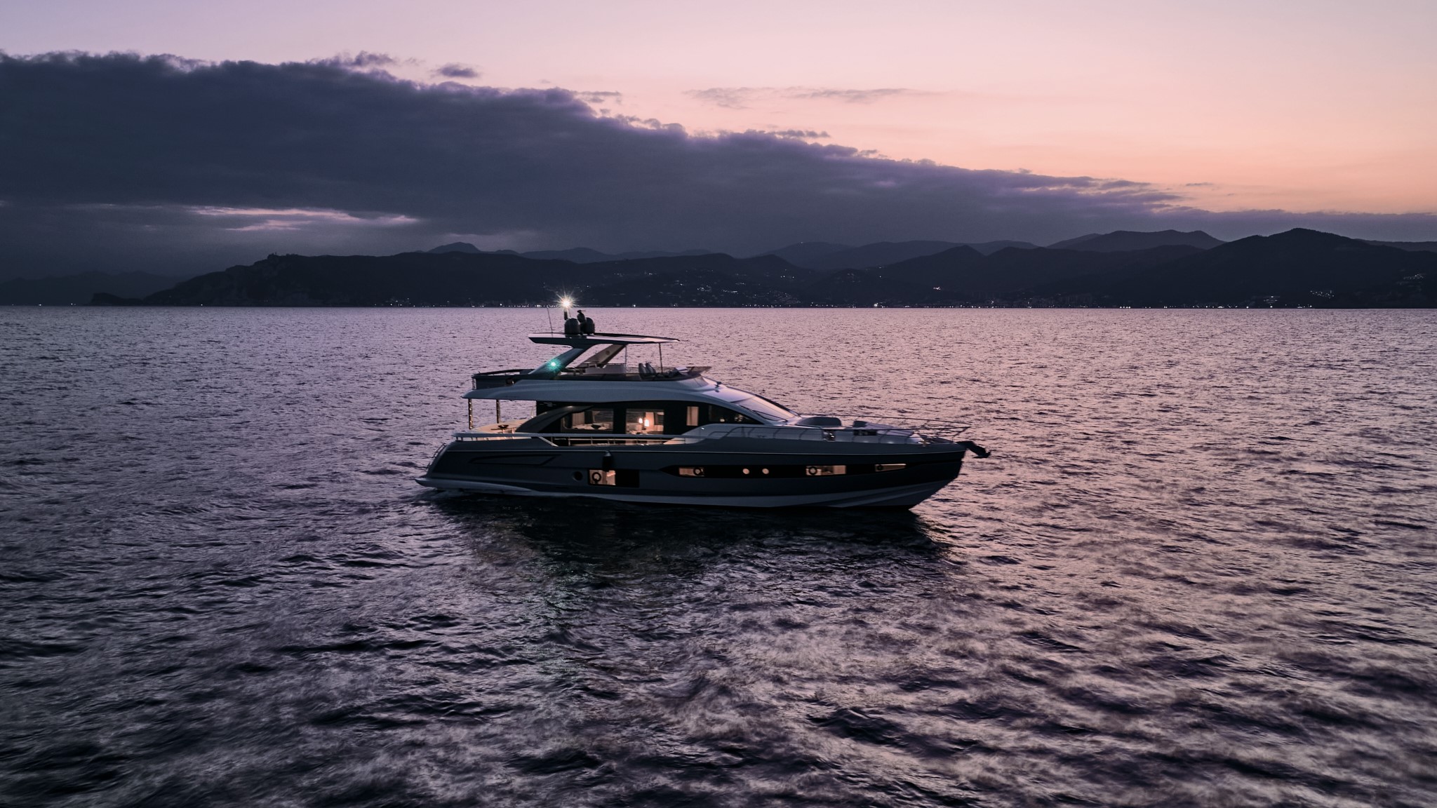 Azimut Yachts FLY 78